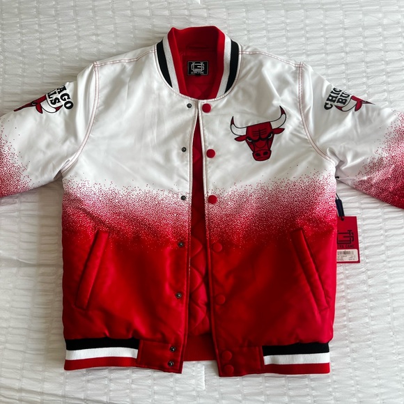 NBA Chicago Bulls Bomber Varsity Jacket - Picture 8 of 14
